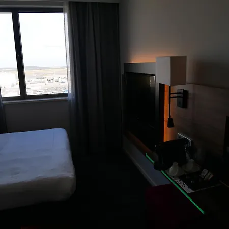 Moxy Vienna Airport-3